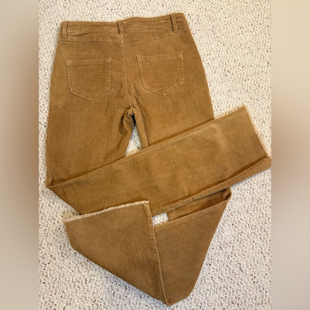 Boundless North Soft Stretchy Corduroy Pants w Distinct Button Fly & Raw Hem S28 - Picture 9 of 12